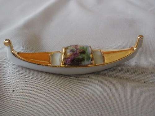 MINIATURE LIMOGES GONDOLIER