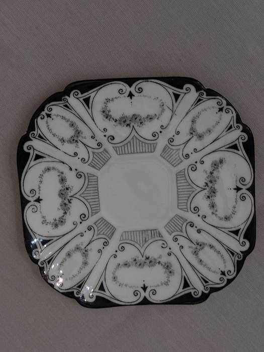 Small Art Deco Shelley Saucer