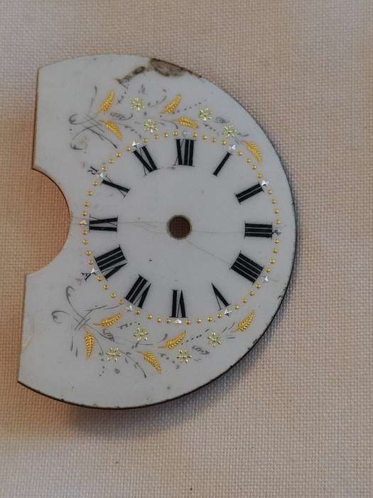 8 Day Enamel Hebb Domas Dial