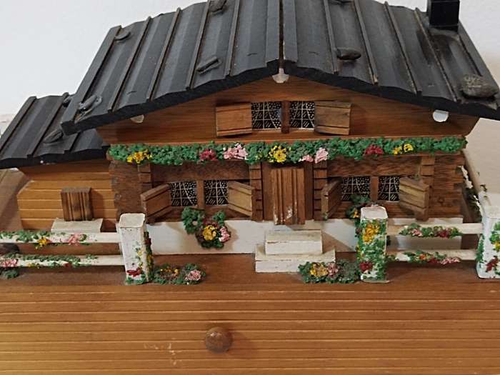 Reuge Swiss Music Jewelry Box