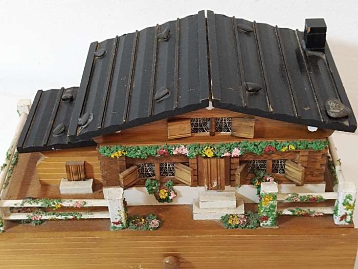 Reuge Swiss Music Jewelry Box