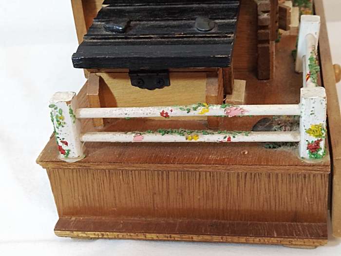 Reuge Swiss Music Jewelry Box