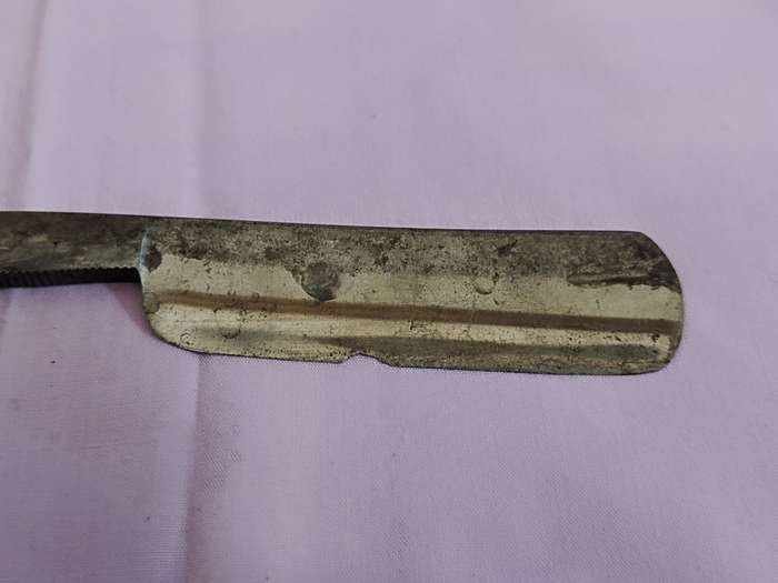 Vintage Crown Cut Throat Razor