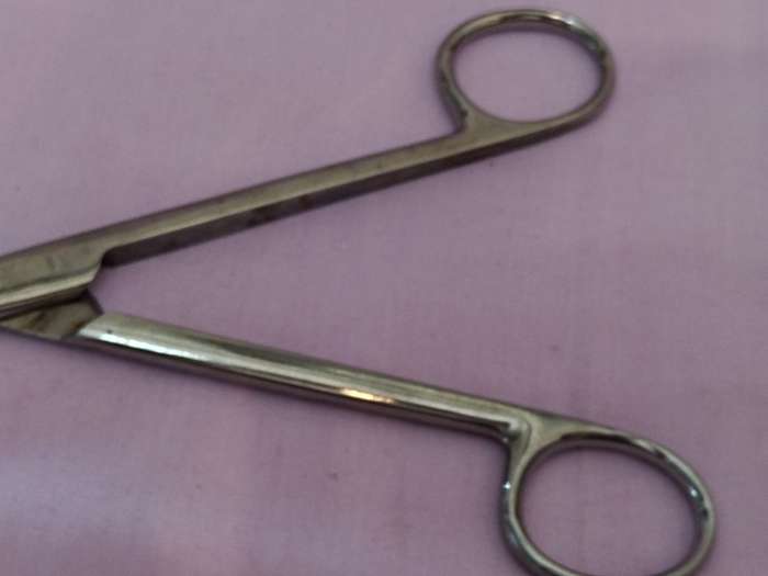 Medical Stainless steel Scissors (a)