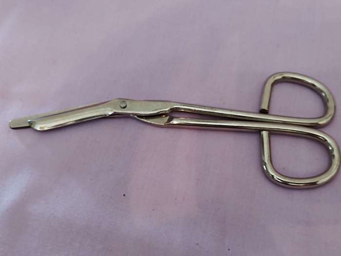 Medical Stainless steel Scissors (c)