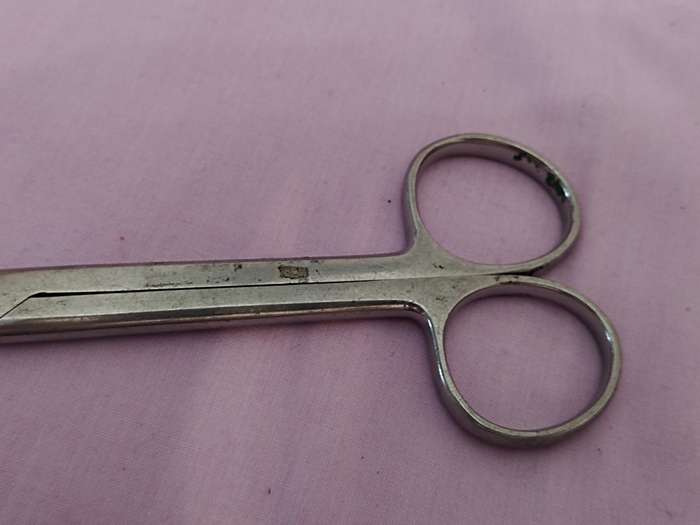 Medical Stainless steel Scissors (d)