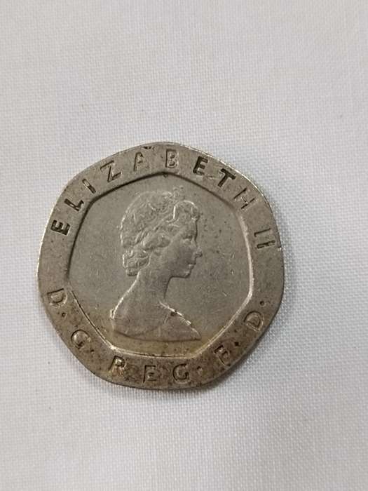 Two 1983 20 Pence Elizabeth II