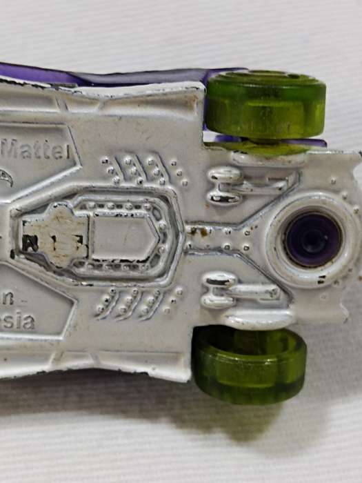 2011 HOT WHEELS DIRTY OUTLAW T9714 PURPLE DIECAST 2 3/4` CAR W/ GREEN TIRES