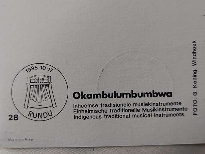 Postcard: Inheemse tradisionele musiekinstrumente/Indigenous traditional musical instruments