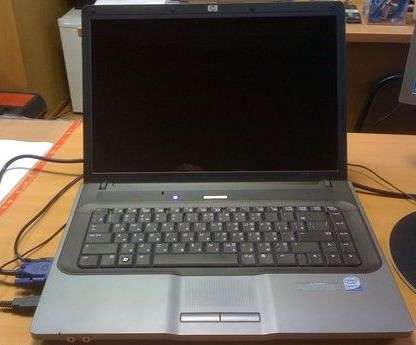 HP 530 Laptop Computer - Good Condition - R1 No Reserve Auction