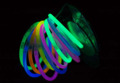 GLOW STICKS! 50 IN tube! R1 No reserve on bid for ALL!!!