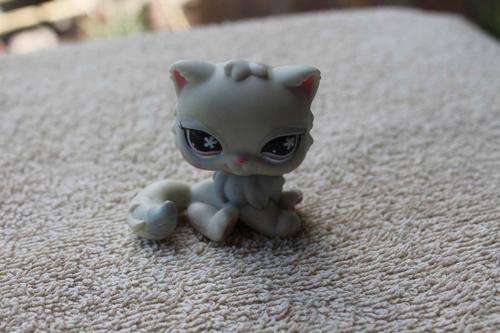 Littlest Pet Shop Figure
