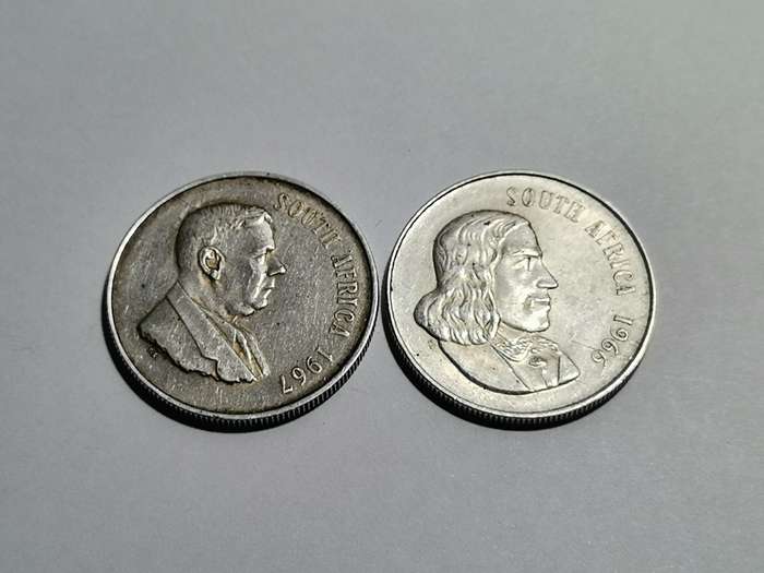 2 x RSA SILVER RANDS. BID PER RAND.