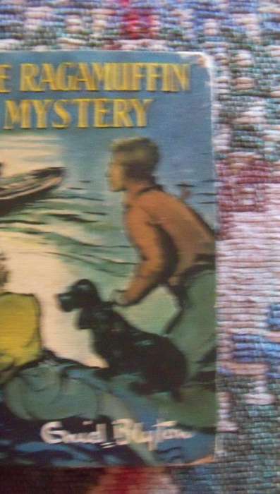 The Ragamuffin Mystery by Enid Blyton - Very good writer  - Boys book 152 pages