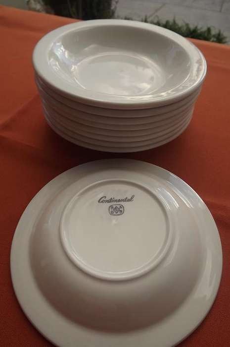 9 x Continental SABS white dessert plates