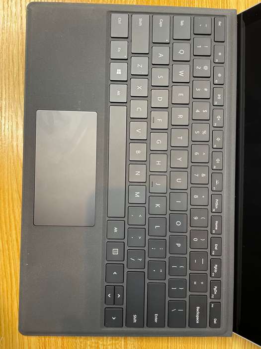 Microsoft Surface Pro 4 - Intel Core i5 256GB/8GBRAM Wi-Fi Only