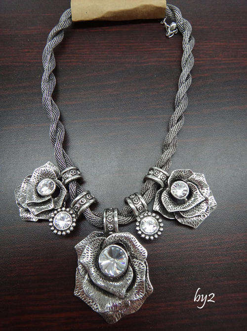 Neclace 013