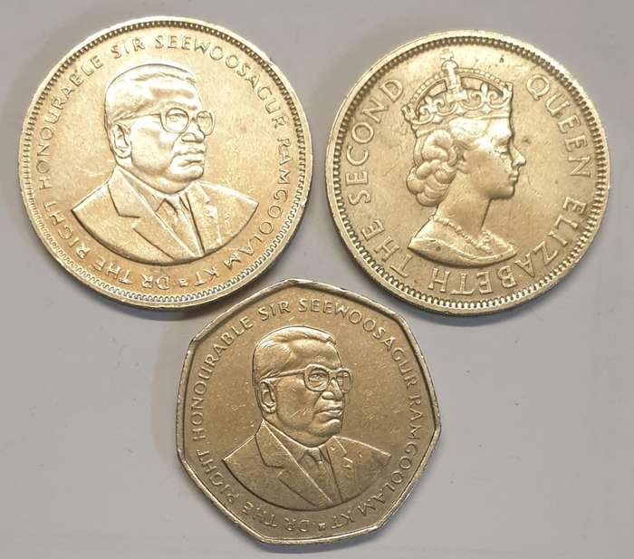 Mauritius Coins x 3 as per images !!!Bid is for the 3 coins !!!