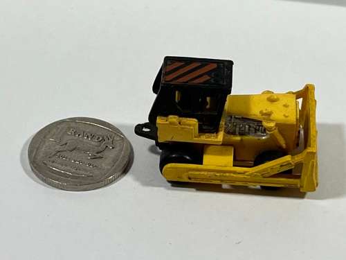 Micro Yellow Construction Bulldoser