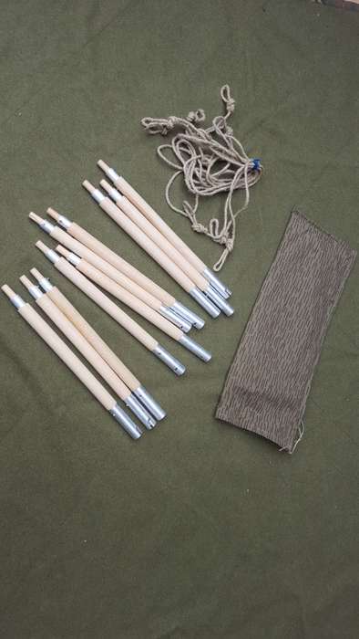 cold war era EG (DDR) strichtarn (falling rain) Zeltbahn pole and string set in camo carry bag new