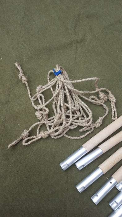 cold war era EG (DDR) strichtarn (falling rain) Zeltbahn pole and string set in camo carry bag new