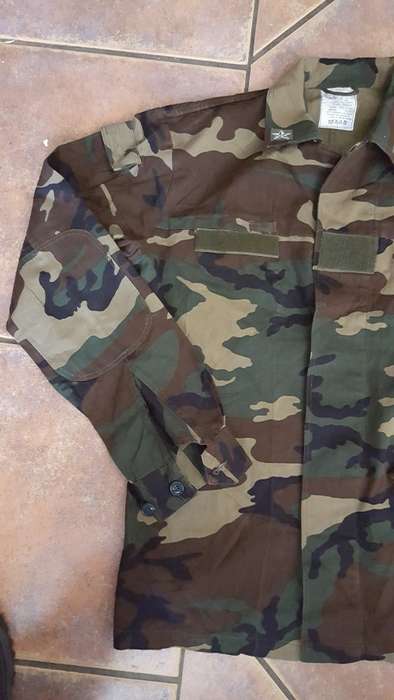 1990's (and earlier) Italian cold war era issue woodlands camo jacket/ top in size med very good mil