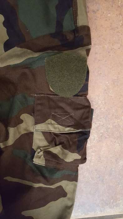 1990's (and earlier) Italian cold war era issue woodlands camo jacket/ top in size med very good mil