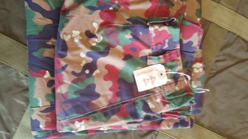 excellent condition Swiss Taz 57 camo combat trousers waist size 34/36 - no damage almost new