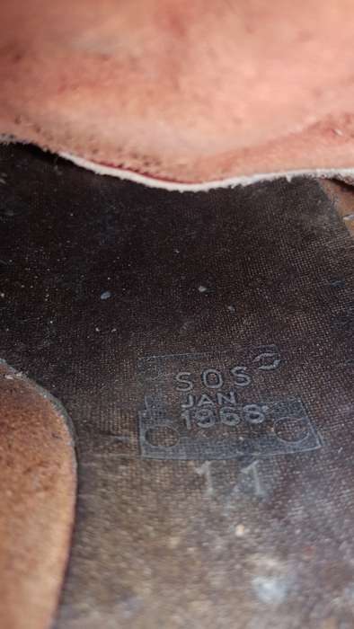 lovely used condition pair of UDF/ SADF era red leather size 11 UK combat boots - good wearable cond
