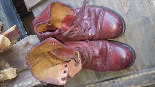 lovely used condition pair of UDF/ SADF era red leather size 11 UK combat boots - good wearable cond