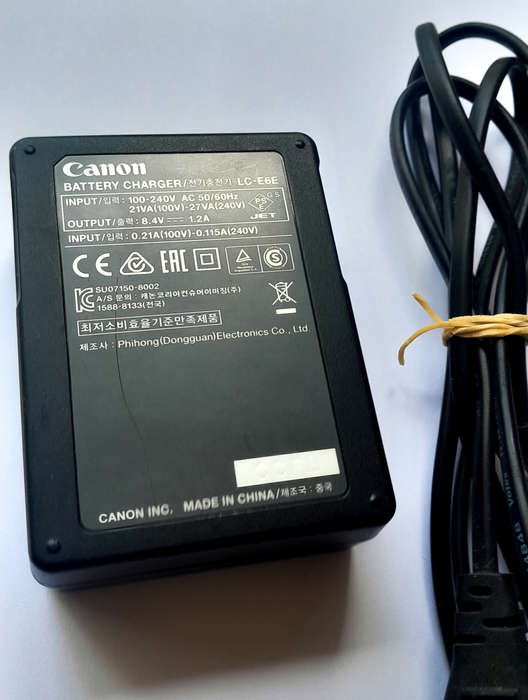 Canon LC-E6E battery Charger