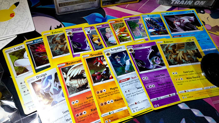 Pokemon Celebrations 25th Anniversary Bundle