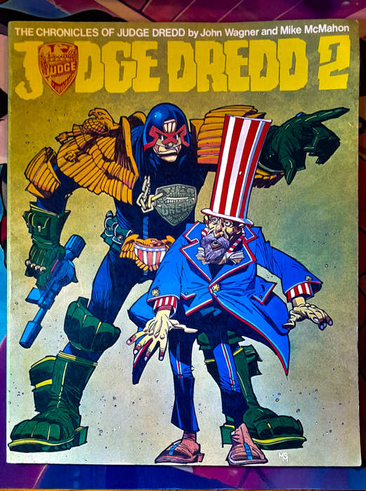 Judge Dredd 2 - The Chronicals or Judge Dredd - John Wagner and Mike McMahon