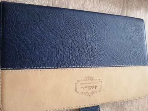 ***SAMSUNG GALAXY TAB 3, 3G, WIFI, 8GB +32GB CARD IN BOX WITH CHARGER AND POUCH. SM-T116****