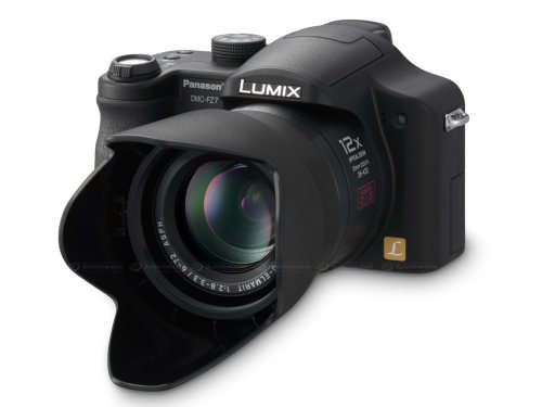 ******PANASONIC LUMIX FZ7 DIGITAL CAMERA IN BOX WITH ACCESSORIES***R4999 RETAIL***