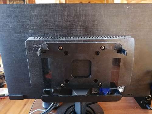*****LATE ENTRY*WEEKEND SPECIAL**FOXCON NANO PC,  4RAM, W10**FREE KEYBOARD, MOUSE AND 19` SCREEN***