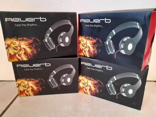 ******HERITAGE DAY DEAL*****LOT OF 4 X BRAND NEW REVERB HEADSETS IN BOX**1 BID FOR 4**