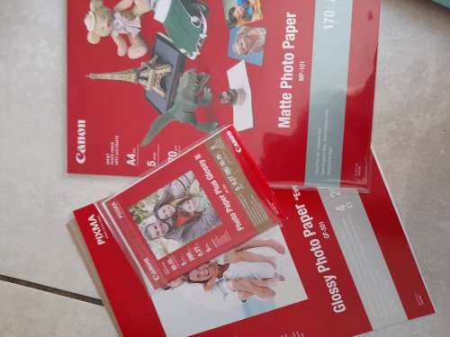 **YOUR CHRISTMAS PRESENT*DEMO CANON MG2540S WITH PHOTO PRINT PAPER, 250 RED SHEETS,*INK NEED REFIL*