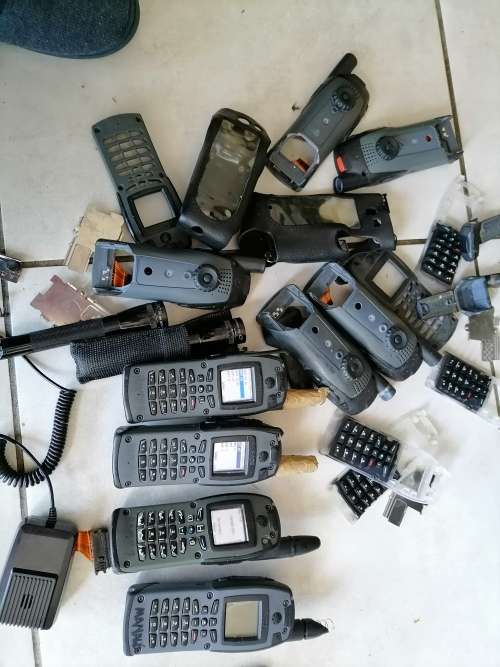 *COMAIR LIQUIDATION*BULK LOT OF EADS THR880I AIRCRAFT DEFENSE COMMUNICATION RADIOS AND PARTS**