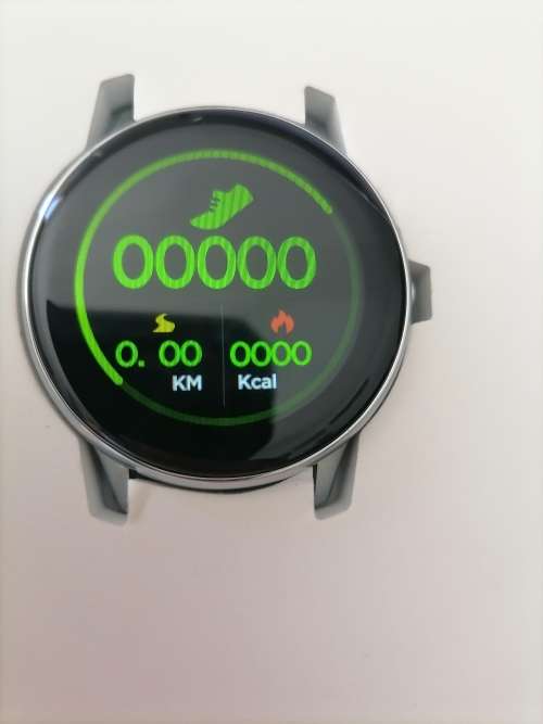 **DONT MISS THIS DEAL*BRAND NEW FABULOUSLY FIT FIERCE SMART WATCH*WHITE*R1000 RETAIL**