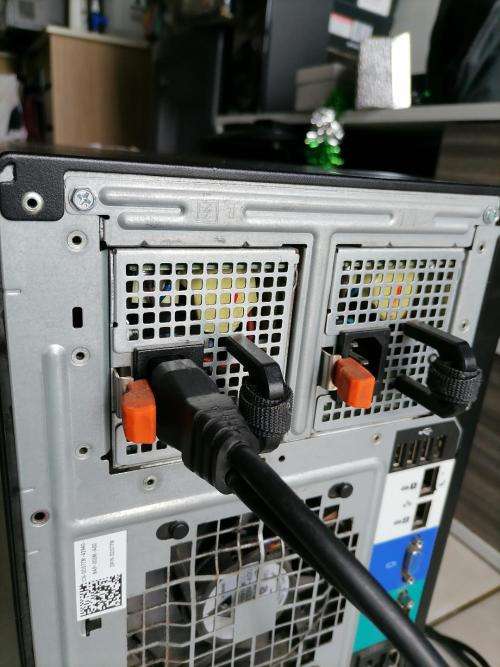 *CYBER WEEK DEAL*DELL POWEREDGE T310 E90S SERVER*4xHDD(TOTAL 2TB) 6GB RAM INTEL XENON**