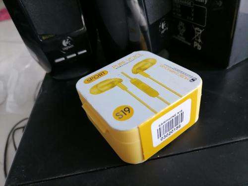 *BULK LOT OF ELECTRONICS*2 X PROVISION 16CH DVRS.2 X UPS BATTERIES,RUG GEAR RADIO,SPEAKERS*