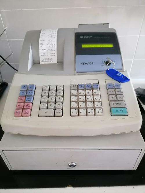 *LIQUIDATION ITEM*WORKING SHARK XE-A203 THERMAL ELECTRONIC CASH REGISTER WITH CASH TILL*