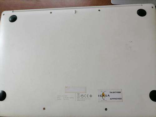 *WOW R30 FREIGHT*MECER Z140C LAPTOP*NO CHARGER NOT TESTED*STILL GOT PLASTIC ON SCREEN*