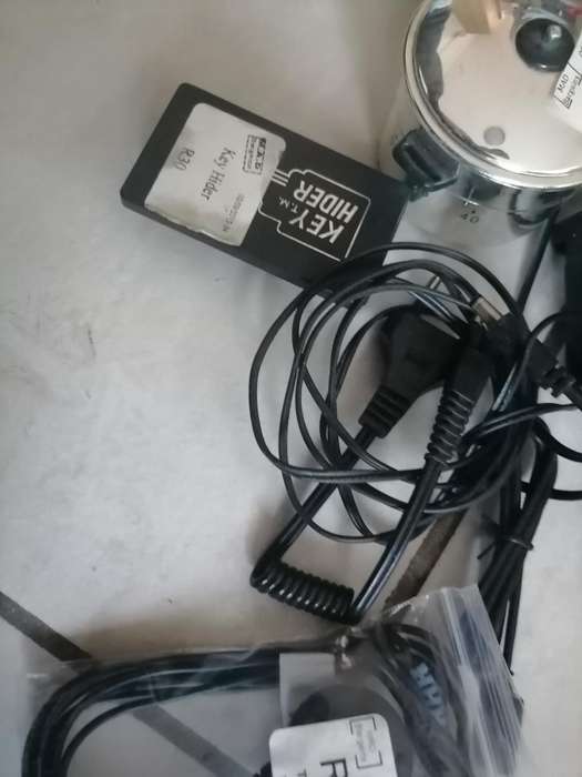 *SHOP CLOSURE*R30 FREIGHT*BULK LOT OF ELECTRONICS,GADGETS,LIGHTS,TIMERS ETC ETC**