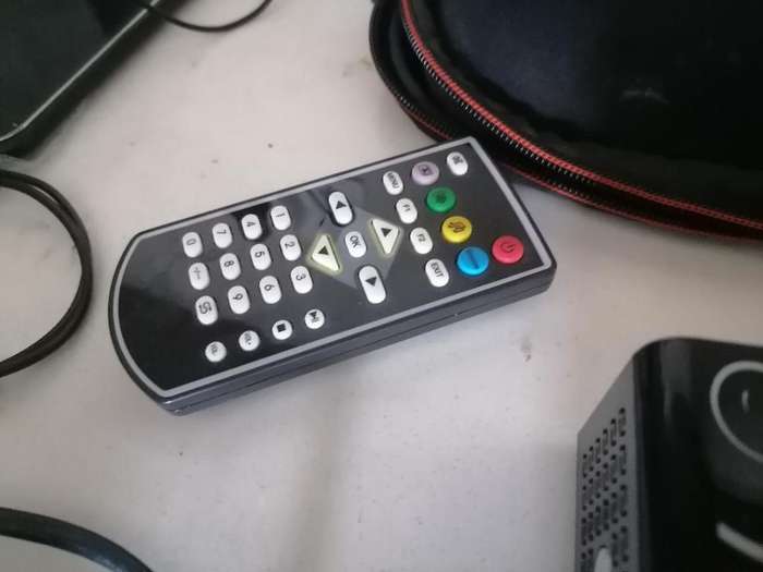 CHRISTMAS DEALS*R30 FREIGHT*MERLIN PRO P MINI LED PROJECTOR +REMOTE*TOP QUALITY OVER R10 000 NEW**