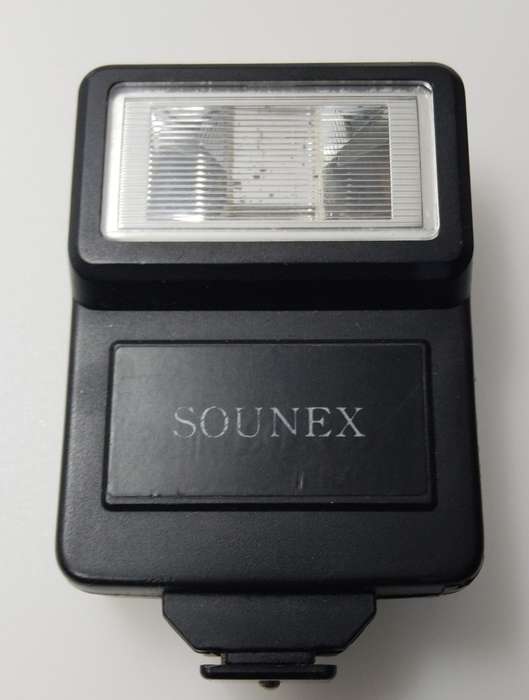 Sounex Deluxe-I Point Shoot 35mm Film Camera with Flash
