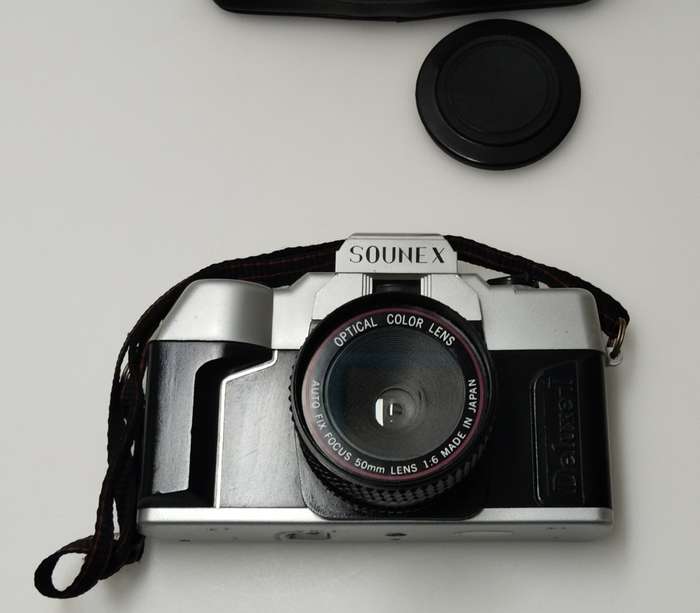Sounex Deluxe-I Point Shoot 35mm Film Camera with Flash