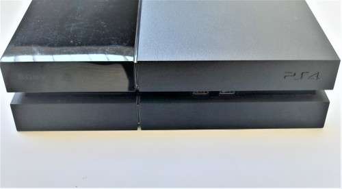 PS4 CONSOLE + WIRELESS CONTROLLER + 3 GAMES  + ALL CABLES  !!!! - DEAL248
