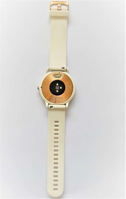 GARMIN WATCH VIVOACTIVE 3 - Rose Gold with White Silicone Strap and original charger in original box